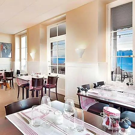 De La Gare Hotel